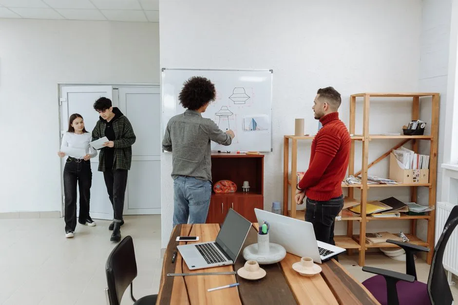 10 Pilihan Aplikasi Whiteboard Online Gratis untuk Kolaborasi Tim di Tahun 2026