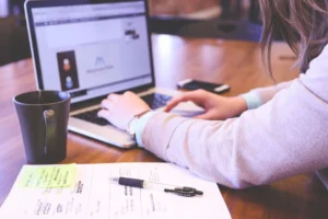 Pilihan Website Portofolio Online Gratis untuk Profesional di 2026, Mana yang Cocok?